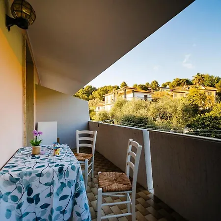 Casa Il Faro Apartment *